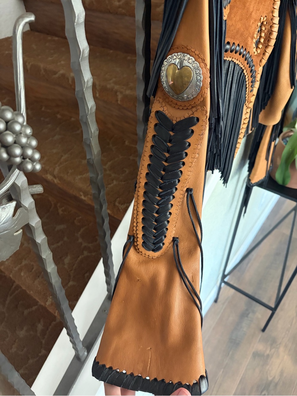 Fort Grizzly Tan Suede with Black Leather Fringe Jacket No. 244 - Picture 5 of 11